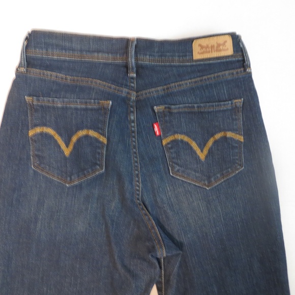 Levi's Pants - Levi's 512 perfectly slimming straight leg 6S